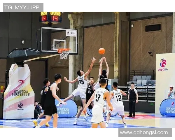 中国篮球协会改革与发展：推动中国篮球走向国际舞台的新战略与机遇